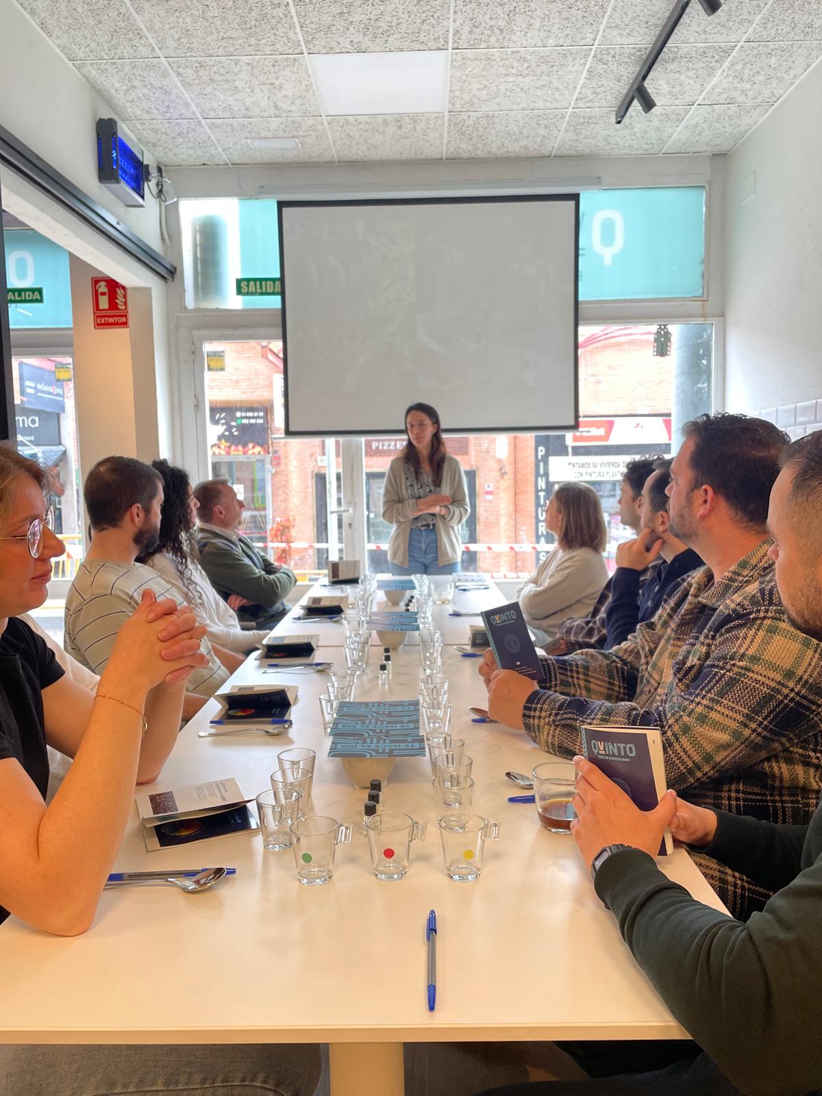 Guided specialty coffee tasting at Quinto Lab, Tres Cantos